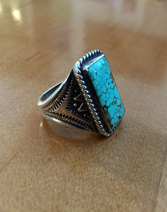 no_8_ring1.jpg