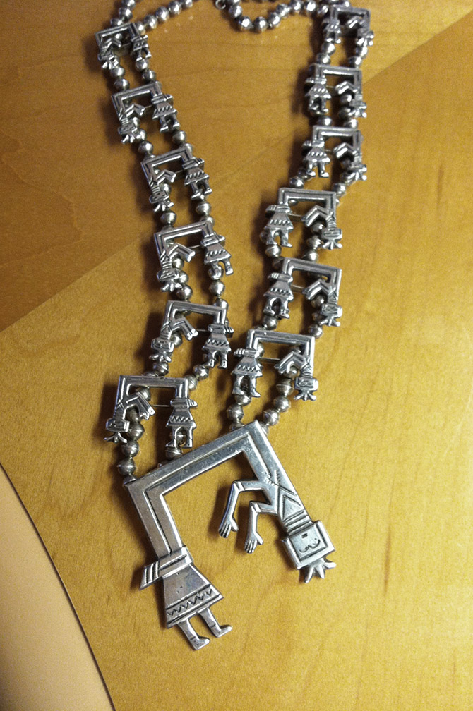 roanhorse_necklace2.jpg
