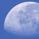 daytime moon